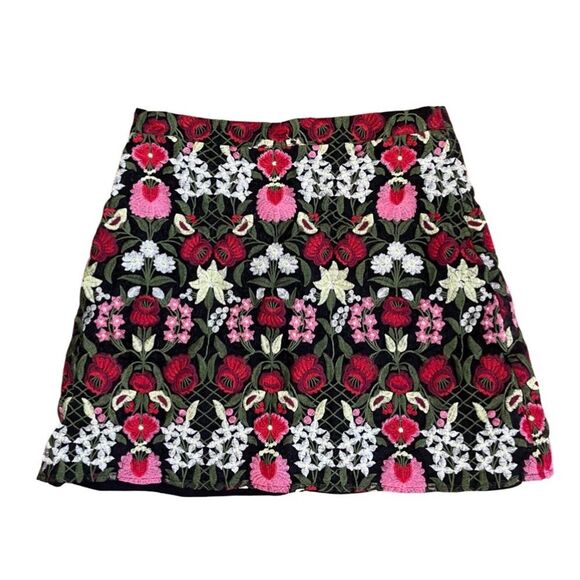 Lucy Paris NWOT Embroidered Floral Skirt - Picture 2 of 9